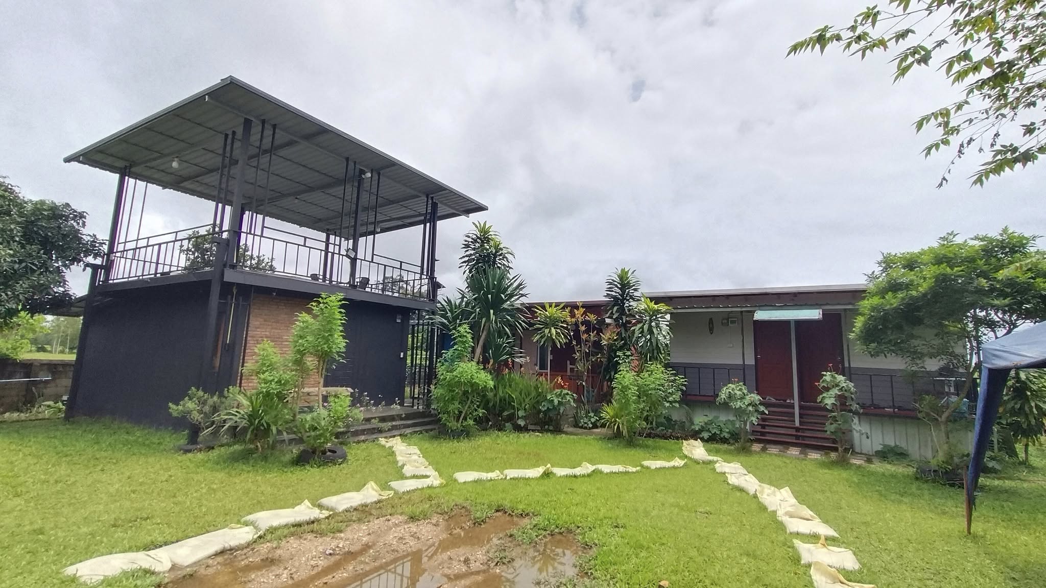 เฮือนนอนฮิมนา