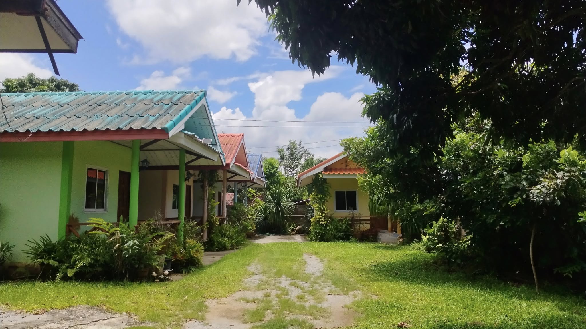 เฮือนพักบ้านเฮา